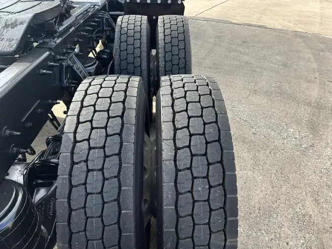 2021 Peterbilt 567