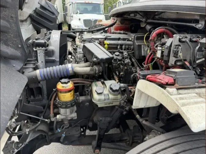 2020 FREIGHTLINER/MERCEDES M2 106