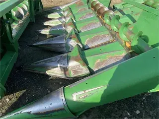 JOHN DEERE 643