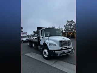 2018 FREIGHTLINER M2 106
