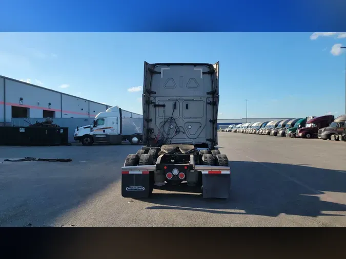 2024 Freightliner Cascadia 126