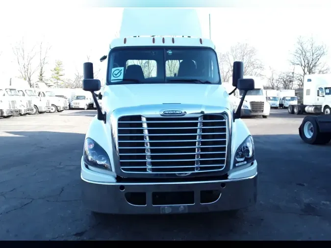 2019 FREIGHTLINER/MERCEDES CASCADIA 125