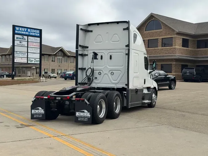 2022 FREIGHTLINER Cascadia 1263cfdcd97c6735b32ca468cb450062be3