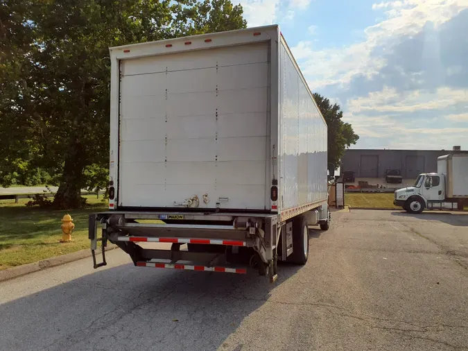 2018 FREIGHTLINER/MERCEDES M2 106