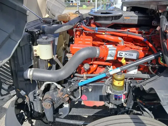 2020 NAVISTAR INTERNATIONAL LT625 SLPR CAB