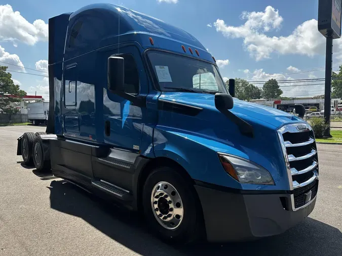 2021 Freightliner Cascadia