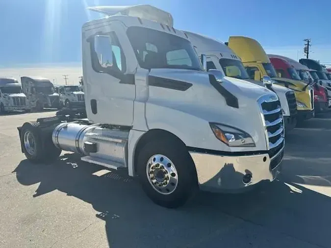 2023 Freightliner Cascadia