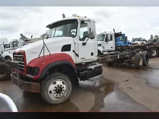 2005 MACK GRANITE CV713