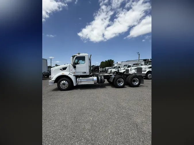 2020 Peterbilt 567