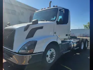 2016 VOLVO VNL64TRACTOR