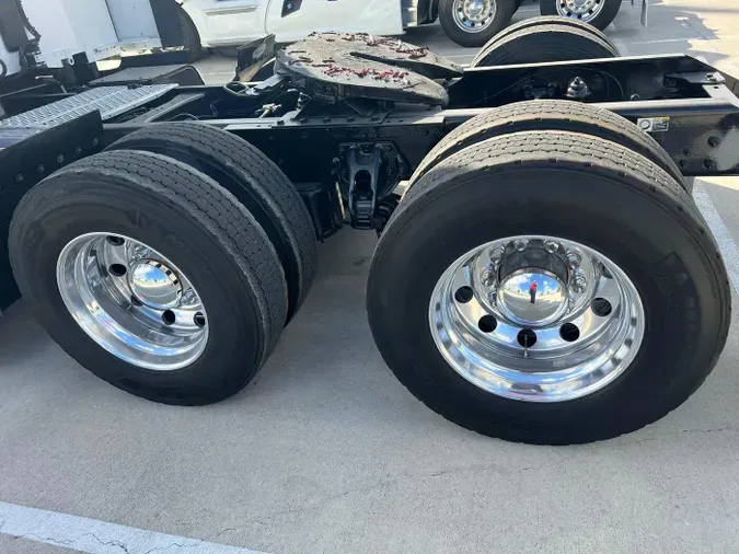 2022 Kenworth T680