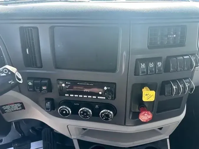 2022 Peterbilt 5793d1099c68cd39e77d24682cbabdf329b