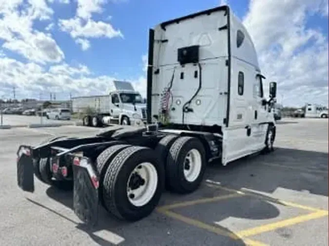 2019 FREIGHTLINER/MERCEDES CASCADIA 125