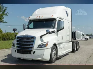 2019 FREIGHTLINER CASCADIA 126