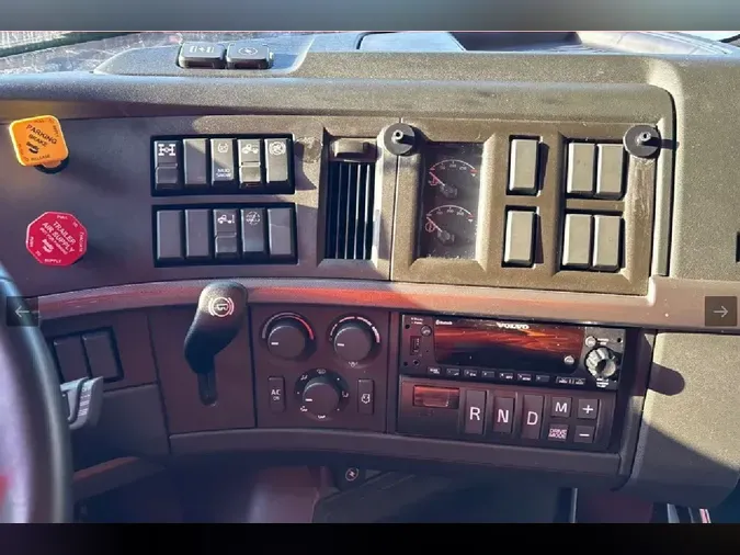 2025 VOLVO VNL64T8603d15017378eca34b6c247f892fc3e2d4