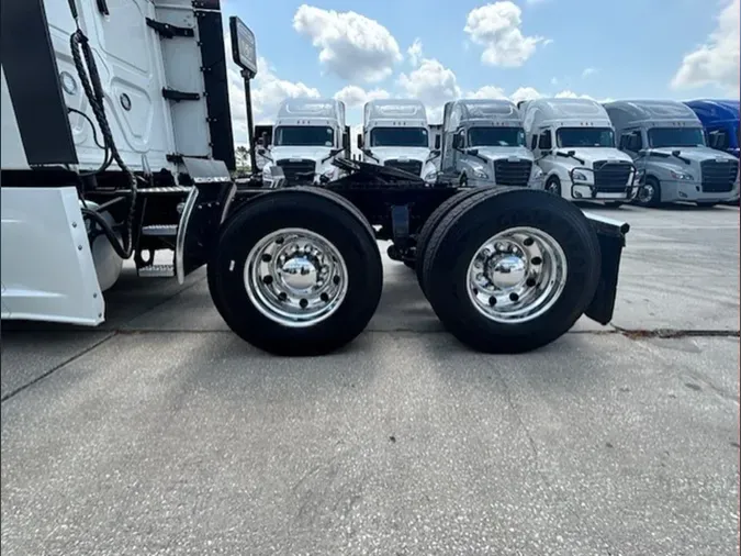 2023 Freightliner PT126SLP