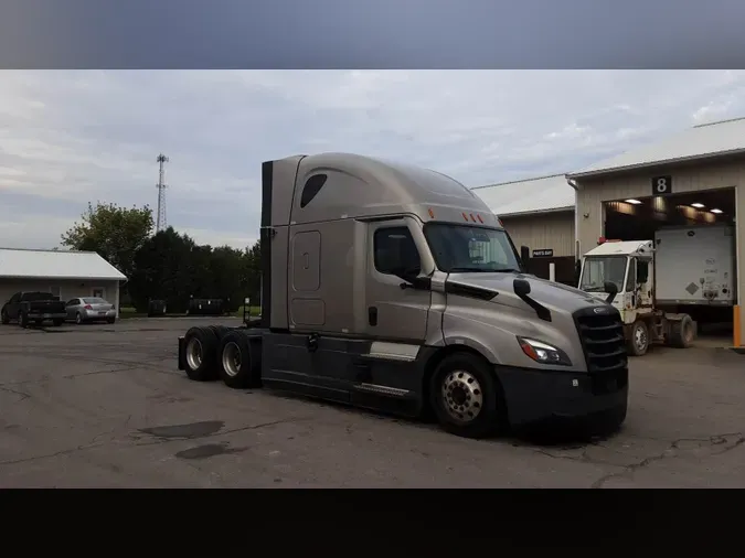 2023 Freightliner Cascadia 1263d1949a96d704cd66915ac049d7c2640