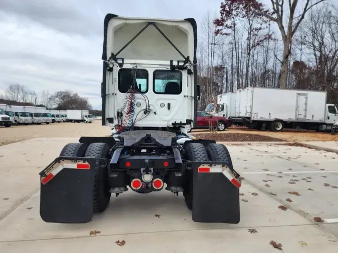 2018 FREIGHTLINER/MERCEDES CASCADIA 1133d19dd4078491d3d84df0ea3288dc2ad