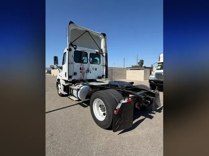 2019 FREIGHTLINER/MERCEDES CASCADIA 1133d1c18d883e6191338735d0a30081853