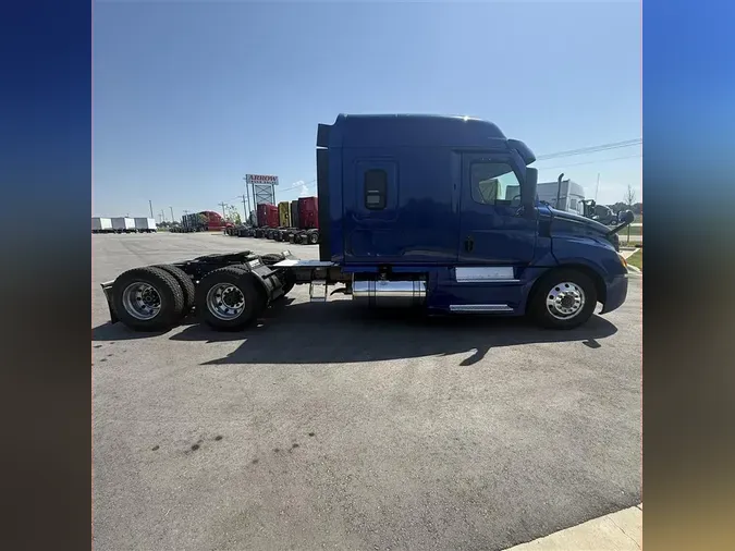 2022 FREIGHTLINER CA1263d1f82ea33010926d6b7451d3e074797
