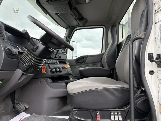 2020 International LT625