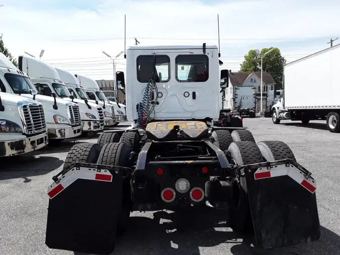 2020 FREIGHTLINER CASCADIA 125