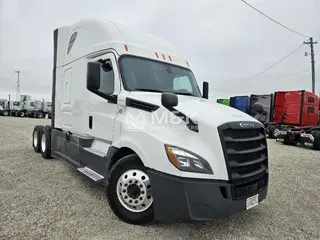 2018 FREIGHTLINER Cascadia 126