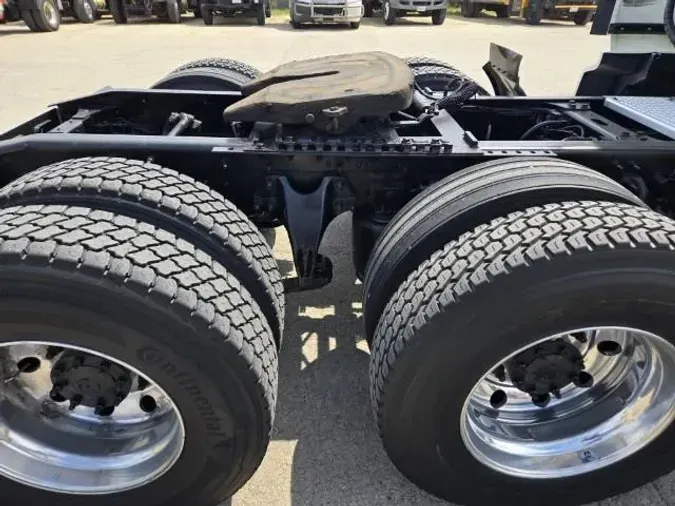 2020 International LT625