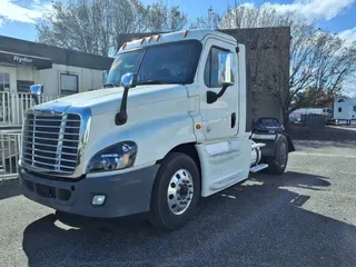 2018 FREIGHTLINER/MERCEDES CASCADIA 125