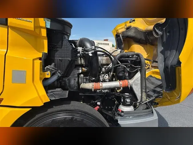 2020 FREIGHTLINER CA126