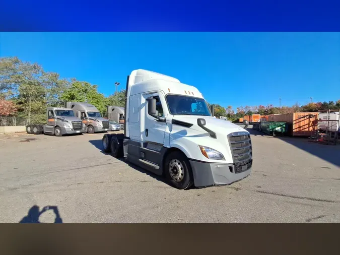 2021 Freightliner Cascadia 1263d2b0ab687b8c0f7f83bc59813a5b5c4