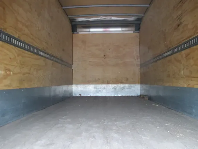 2002 INTERNATIONAL 4300