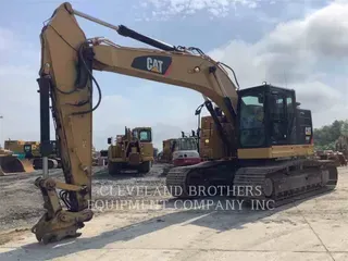 2015 CATERPILLAR 335