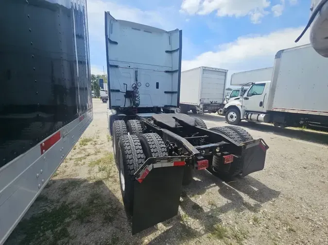 2020 NAVISTAR INTERNATIONAL LT625 SLPR CAB