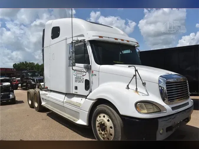 2001 FREIGHTLINER COLUMBIA 1203d35448daffbd48be28644d916a6ad7d