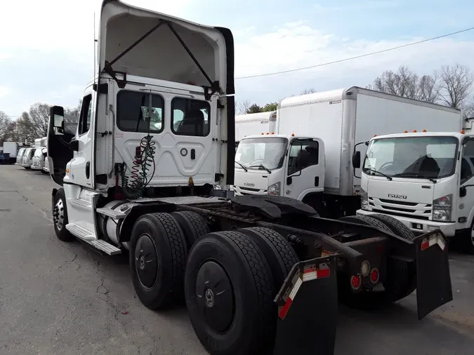 2018 FREIGHTLINER/MERCEDES CASCADIA 125