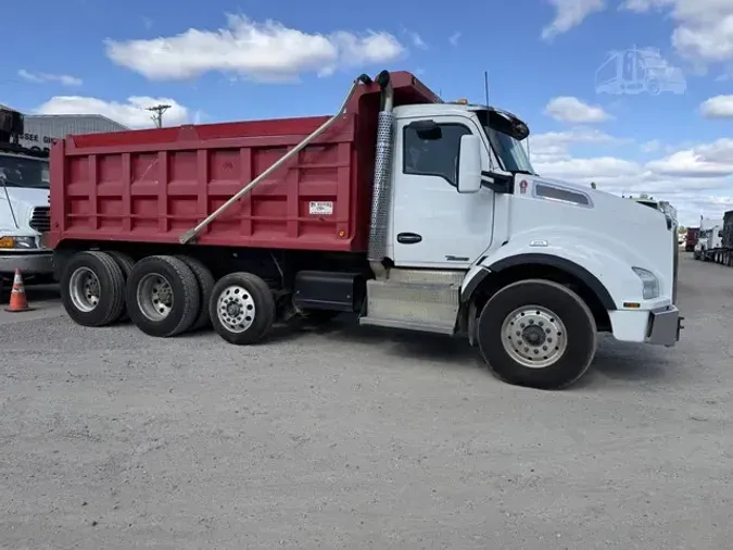 2016 KENWORTH T880
