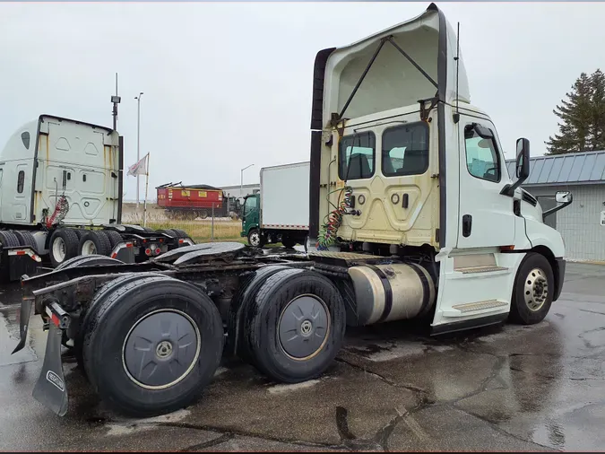 2019 FREIGHTLINER/MERCEDES NEW CASCADIA PX12664