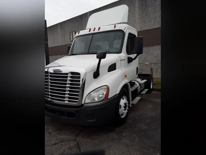 2015 FREIGHTLINER/MERCEDES CASCADIA 1133d3dafa81b26e94cf232f590d30ddce2