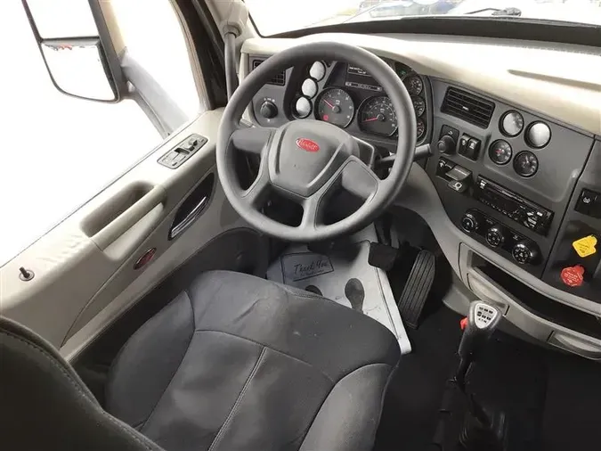 2019 PETERBILT 579