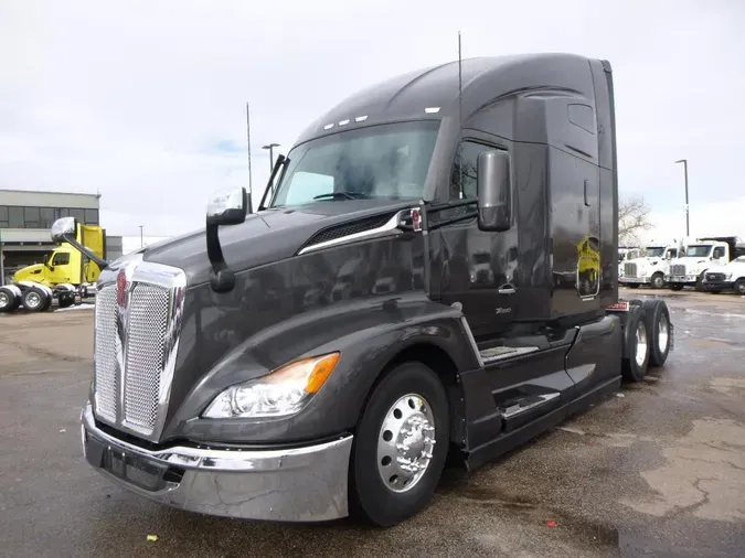 2023 Kenworth T680