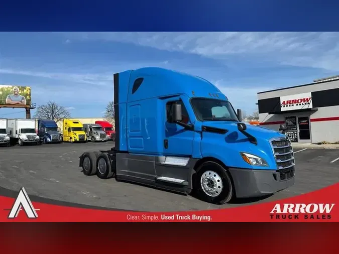 2021 FREIGHTLINER CA126