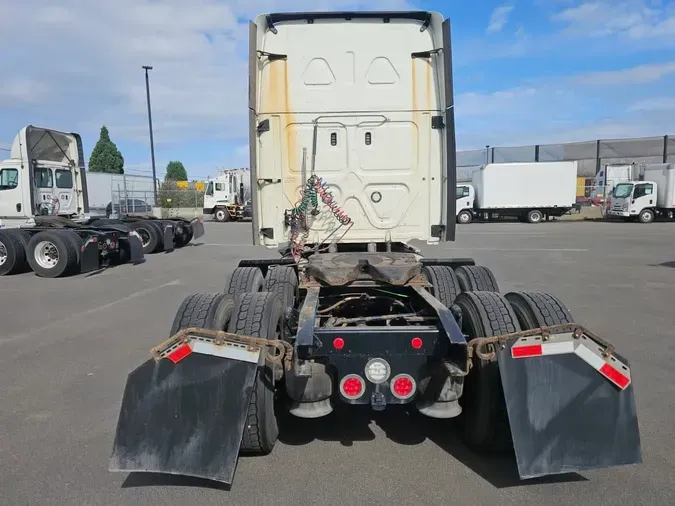 2019 FREIGHTLINER/MERCEDES CASCADIA 125