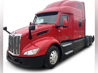 2023 Peterbilt 579