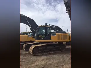 2017 John Deere 380GLC