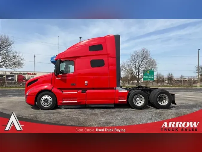 2023 VOLVO VNL760