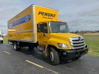 2017 HINO TRUCK 268
