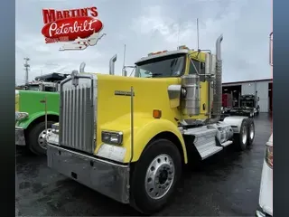2017 KENWORTH W900L