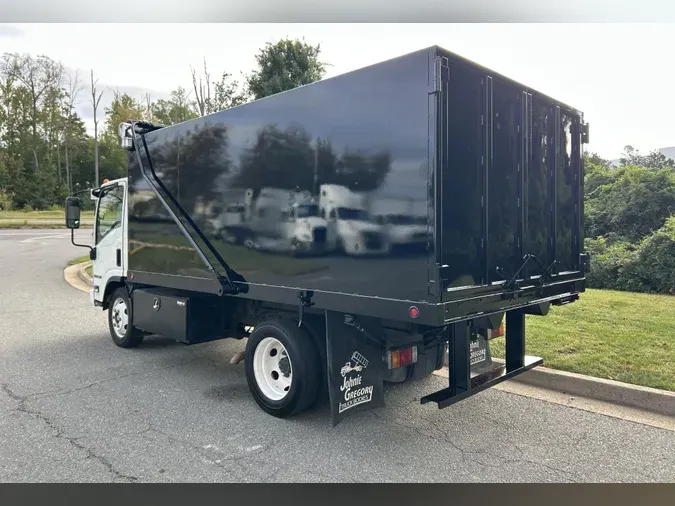 2022 Isuzu NPR-HD