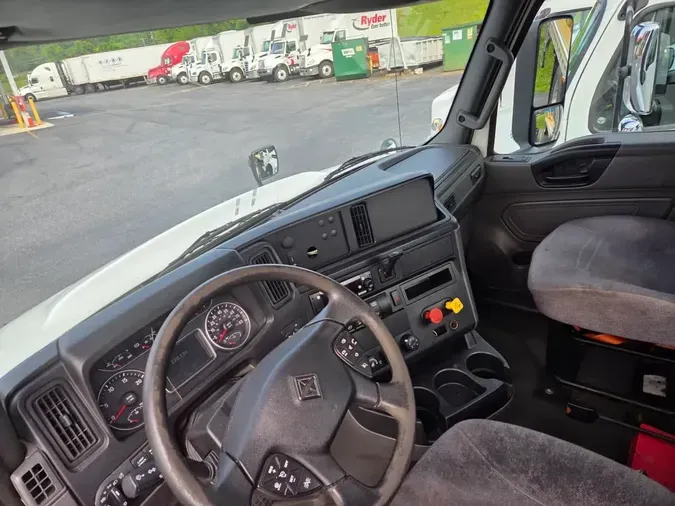 2019 NAVISTAR INTERNATIONAL RH613 DAYCAB S/A